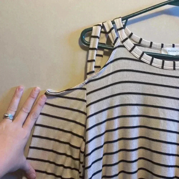 Sweater - Picture 3 of 5